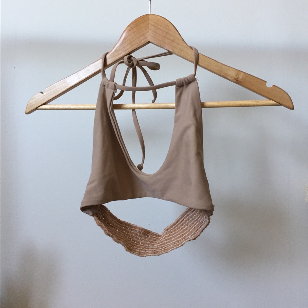 Bettini’s bikini top